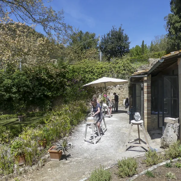 Beeldhouwen - steen- albast - creatieve vakanties - Italië - Toscane - Voterra