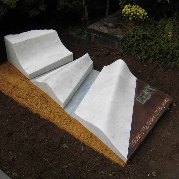 monument begraafplaats soest 2004