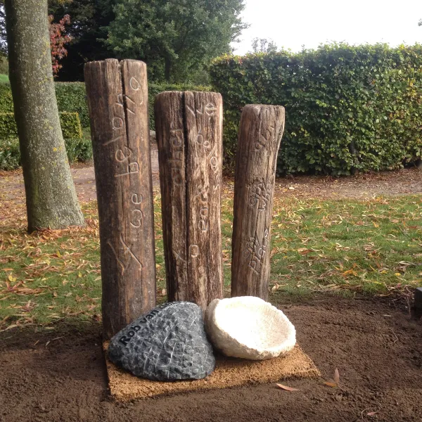grafmonument-grafkunst-steen-hout-grafsteen