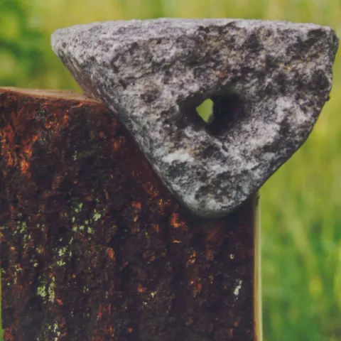 Zieners zijn objecten welke een kijk doen visualiseren naar datgene wat ik als wandelaar gezien heb. Een uitsnede van de werkelijkheid, met fantasieën naar één ieders verbeelding toe